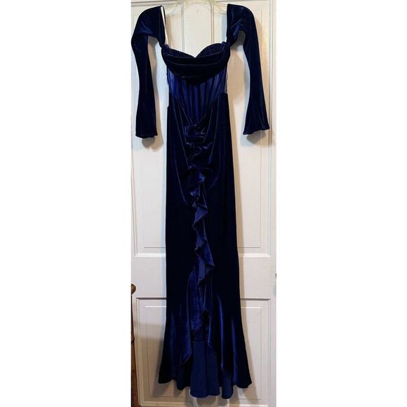 NWT Miss Circle Navy Blue Velvet Corset Long Slit Gown Size Medium - Picture 2 of 16